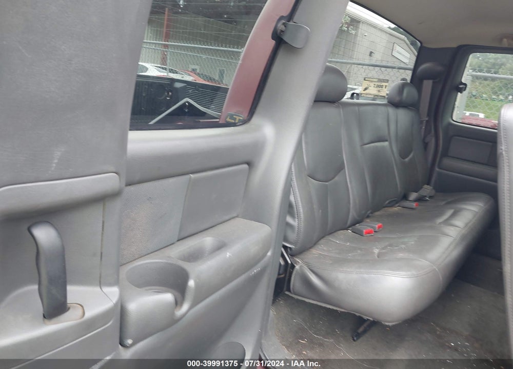 2004 CHEVROLET SILVERADO 1500 LT VIN: 1GCEK19T24E379000