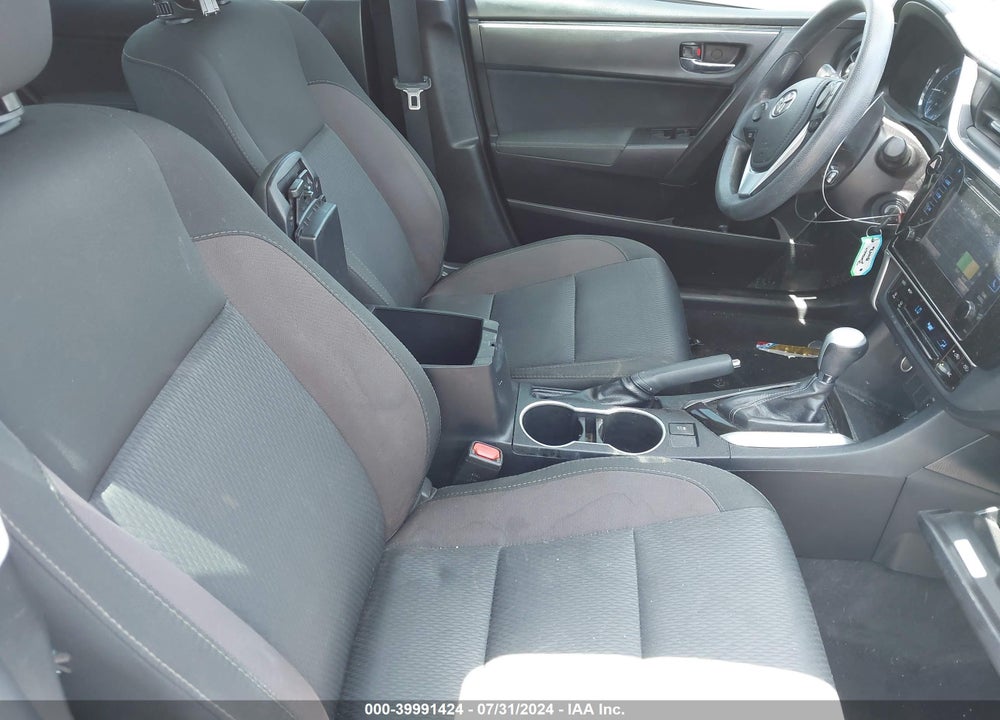 2017 TOYOTA COROLLA LE VIN: 2T1BURHE6HC962385