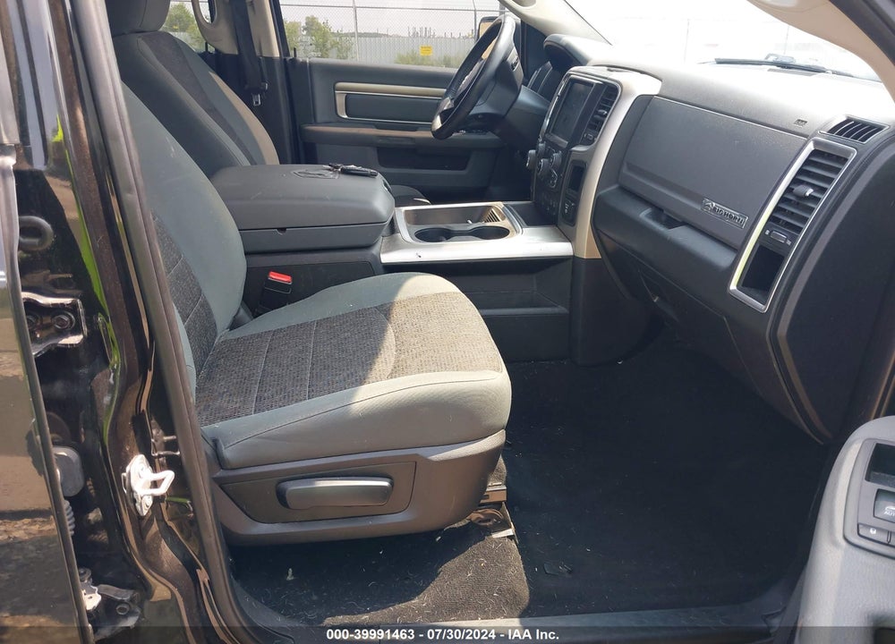 2018 RAM 1500 BIG HORN 4X4 5'7 BOX VIN: 3C6RR7LT4JG266329