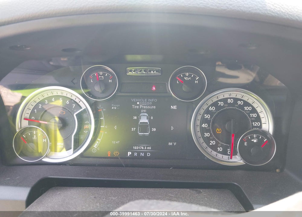2018 RAM 1500 BIG HORN 4X4 5'7 BOX VIN: 3C6RR7LT4JG266329