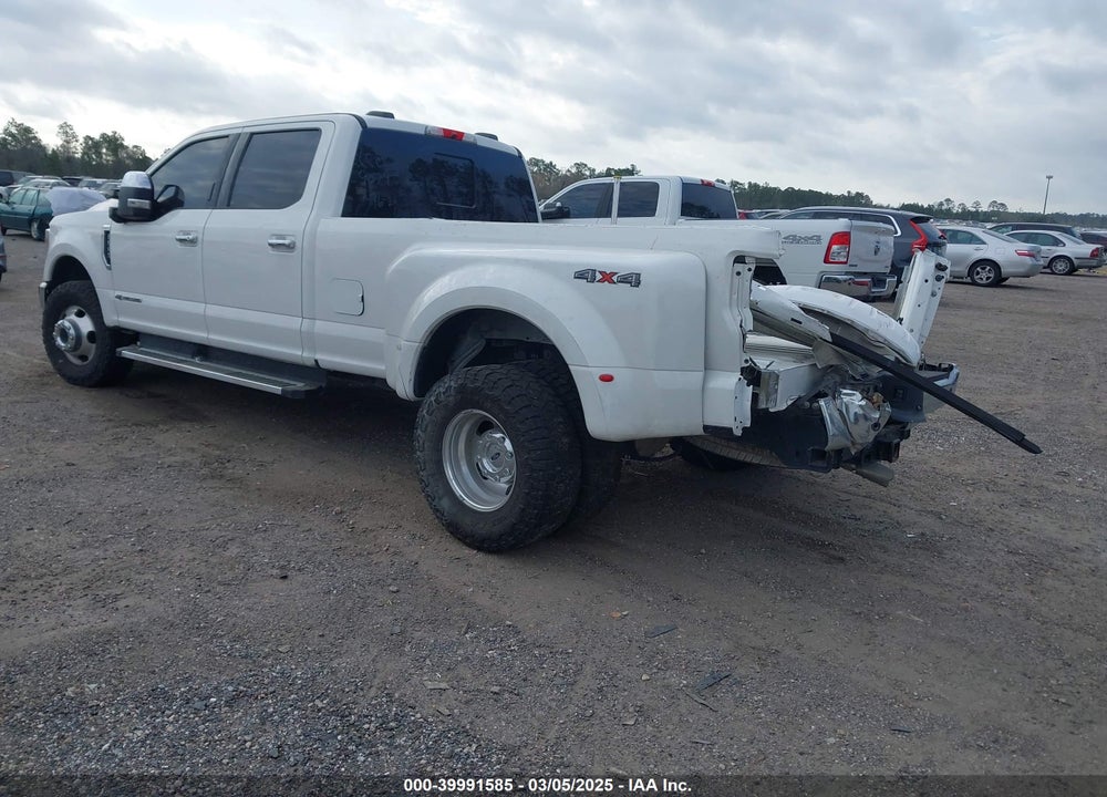 2022 FORD F-350 LARIAT VIN: 1FT8W3DT1NEG09079
