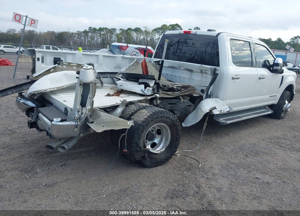 2022 FORD F-350 LARIAT VIN: 1FT8W3DT1NEG09079