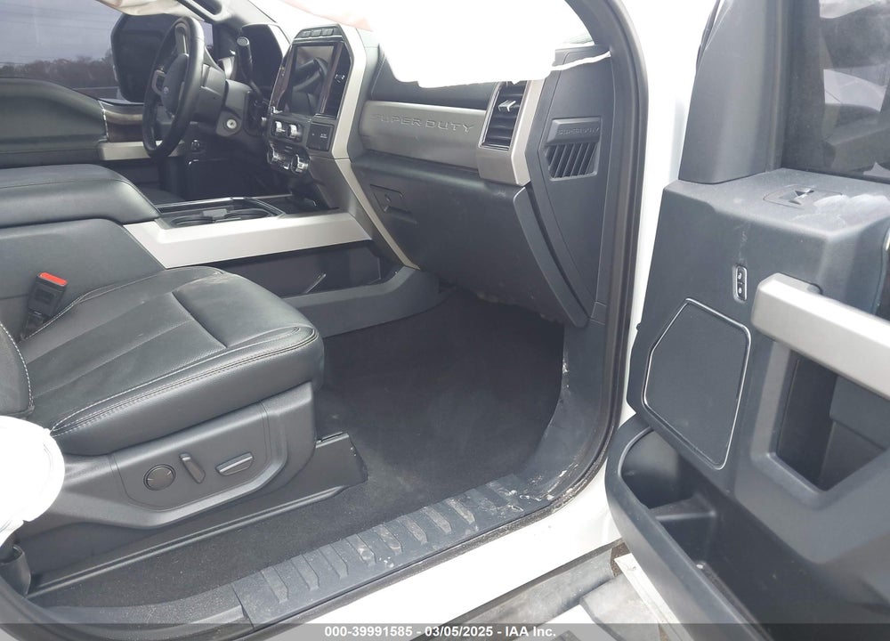 2022 FORD F-350 LARIAT VIN: 1FT8W3DT1NEG09079
