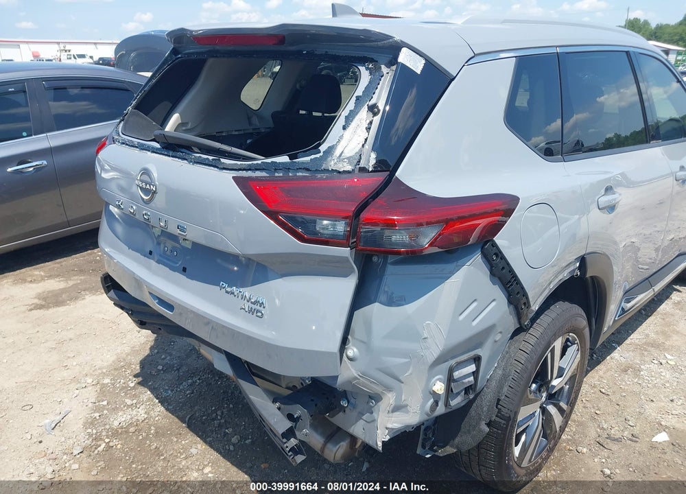 2022 NISSAN ROGUE PLATINUM INTELLIGENT AWD VIN: JN8BT3DD2NW272282