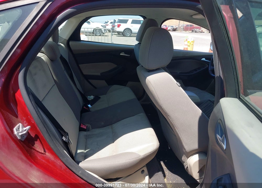 2014 FORD FOCUS SE VIN: 1FADP3F27EL145894