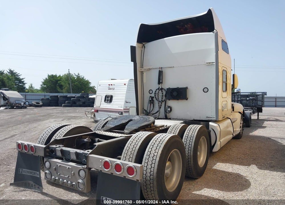 2010 KENWORTH T660 T660 VIN: 1XKAA49X3AJ272275