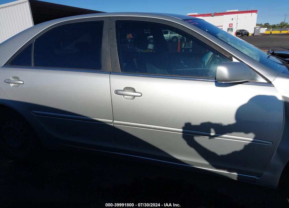 2002 TOYOTA CAMRY LE VIN: JTDBE32K320126804