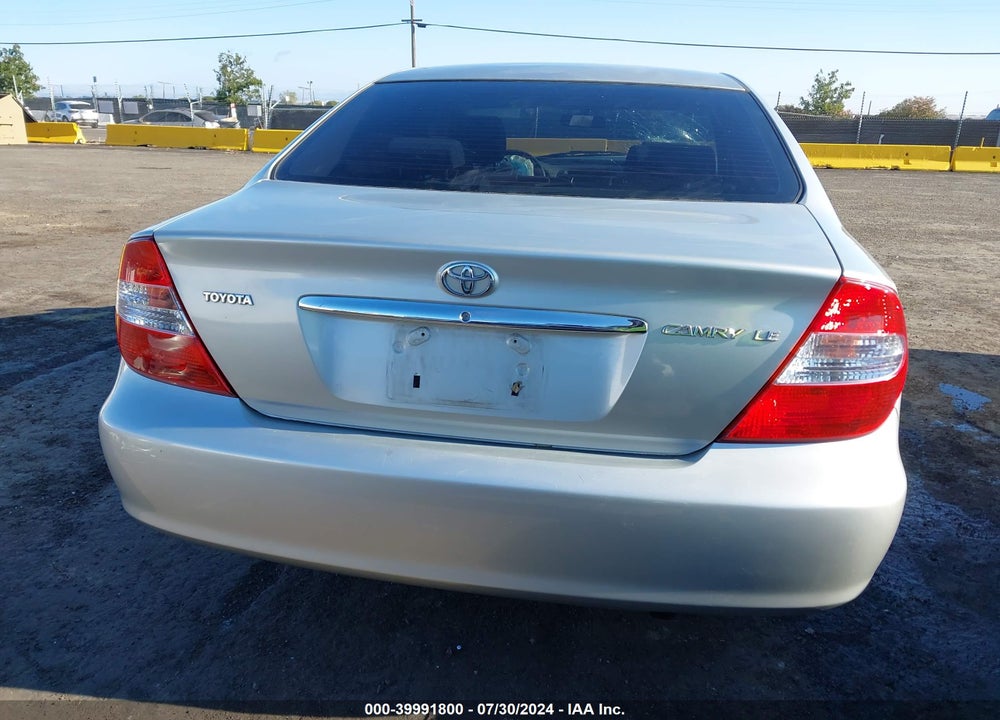 2002 TOYOTA CAMRY LE VIN: JTDBE32K320126804