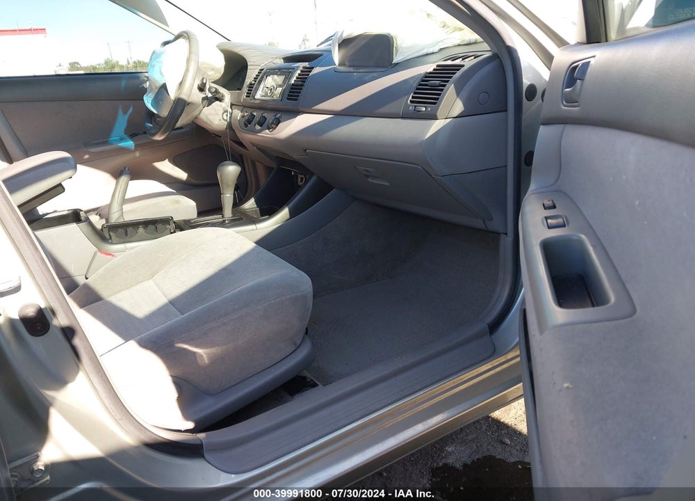 2002 TOYOTA CAMRY LE VIN: JTDBE32K320126804