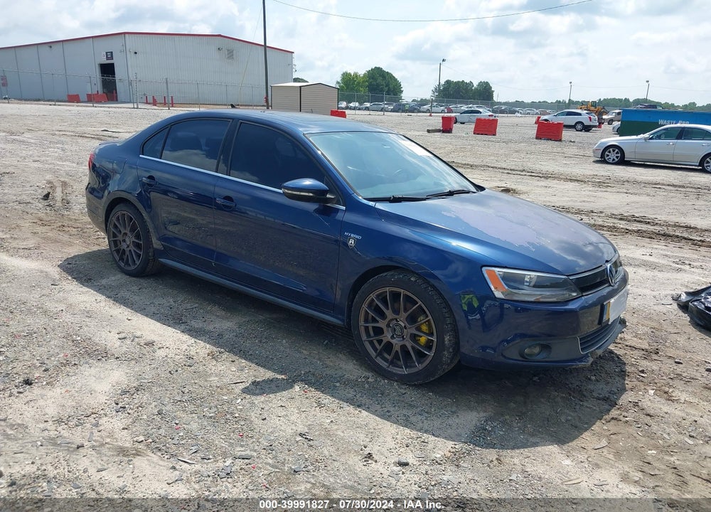 2013 VOLKSWAGEN JETTA HYBRID SEL VIN: 3VW637AJ7DM206188