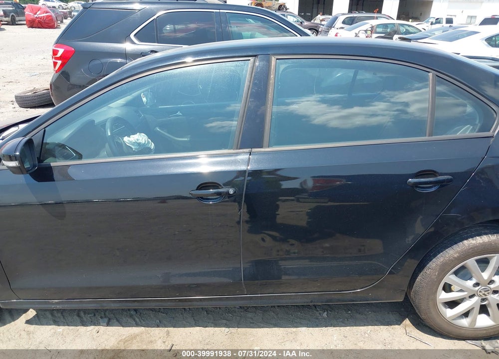 2011 VOLKSWAGEN JETTA 2.5L SE VIN: 3VWDZ7AJ3BM365289