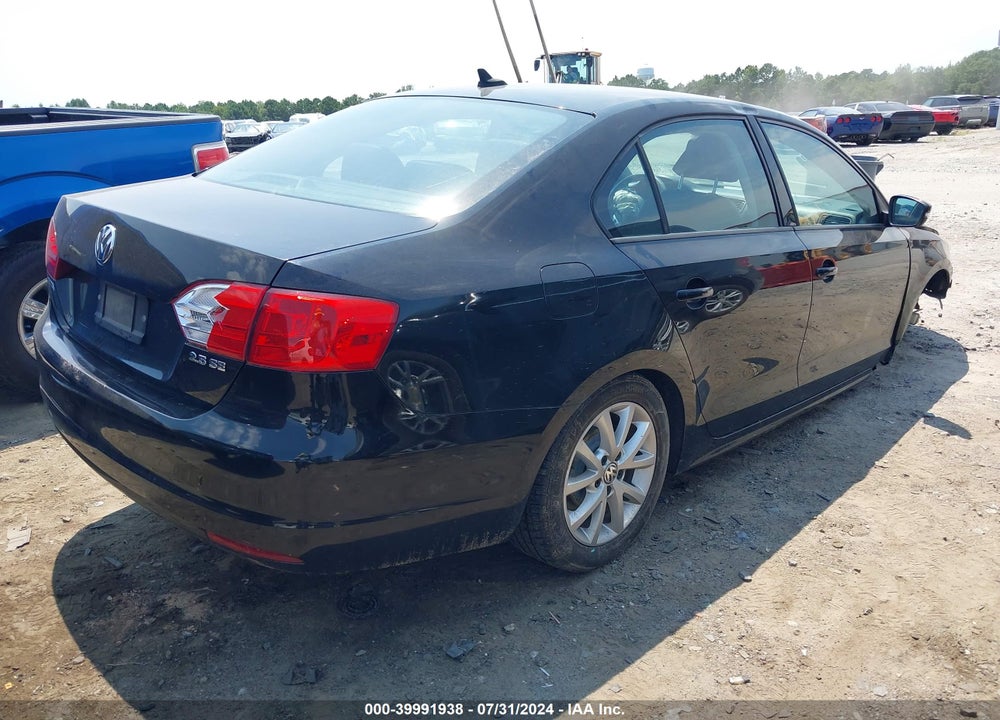2011 VOLKSWAGEN JETTA 2.5L SE VIN: 3VWDZ7AJ3BM365289
