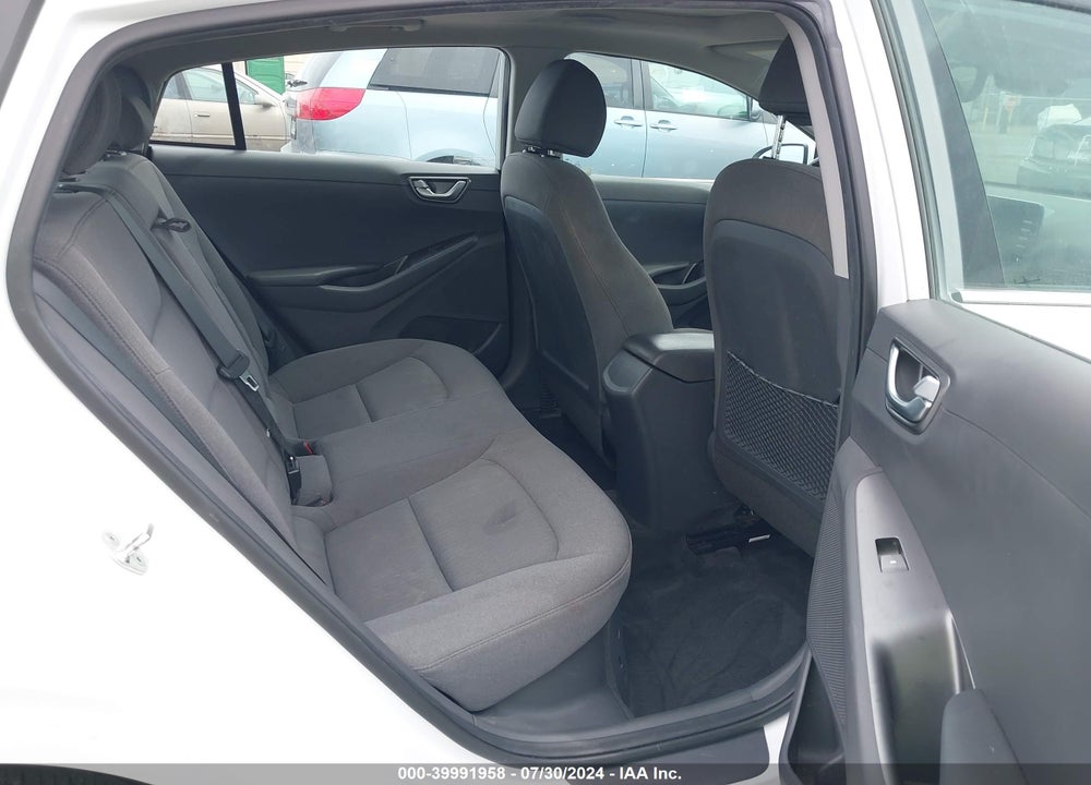 2020 HYUNDAI IONIQ HYBRID SEL VIN: KMHC85LC6LU195815