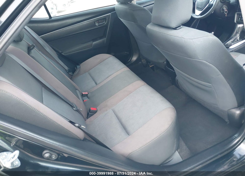 2019 TOYOTA COROLLA LE VIN: 2T1BURHE6KC236081