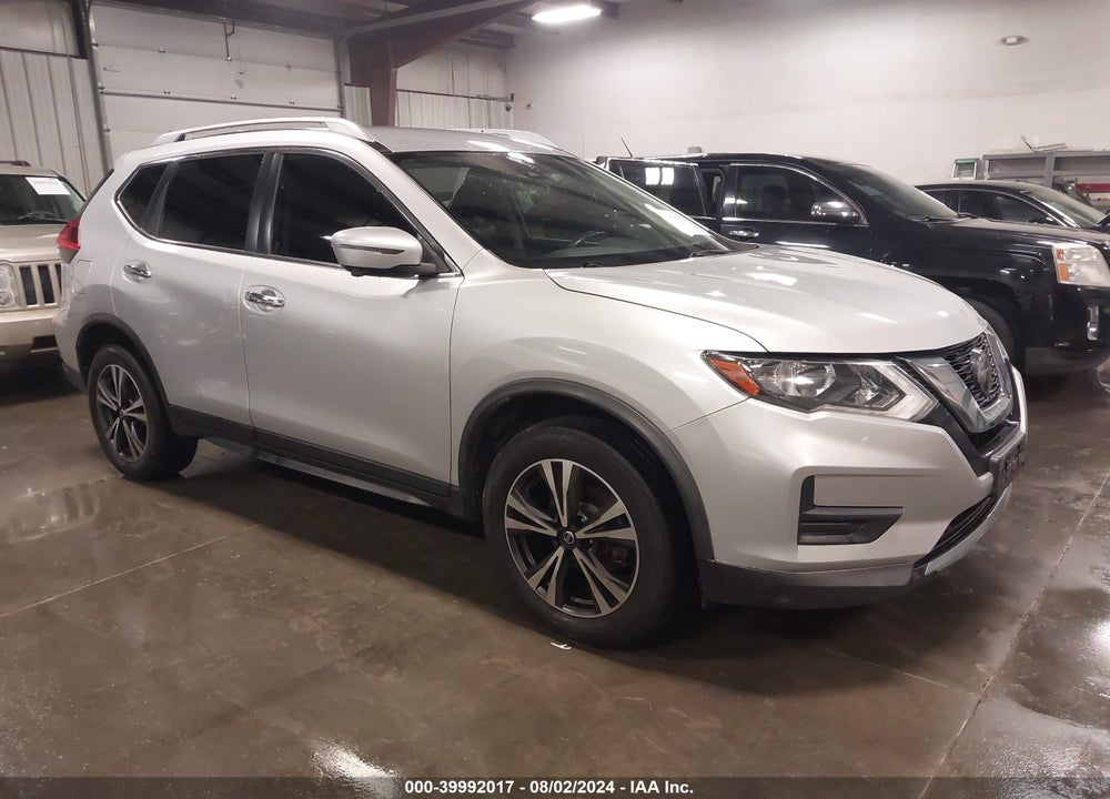 2019 NISSAN ROGUE SV VIN: JN8AT2MV3KW378721