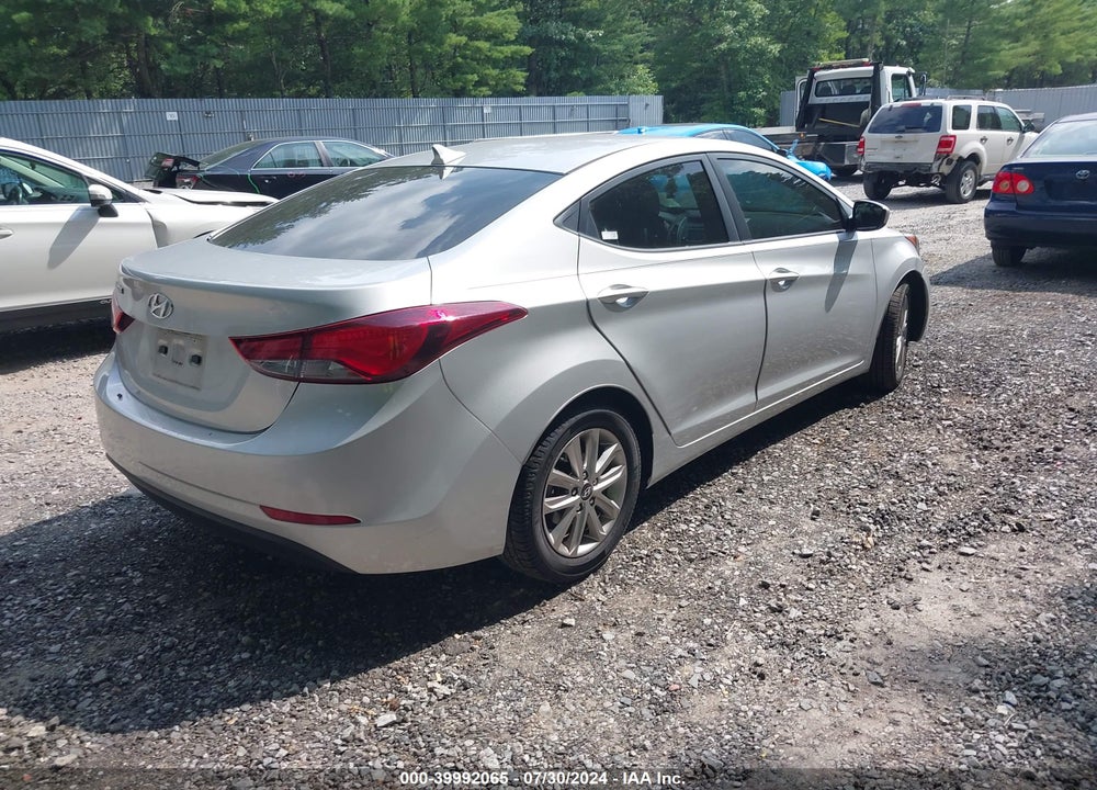 2015 HYUNDAI ELANTRA VIN: 5NPDH4AEXFH627974