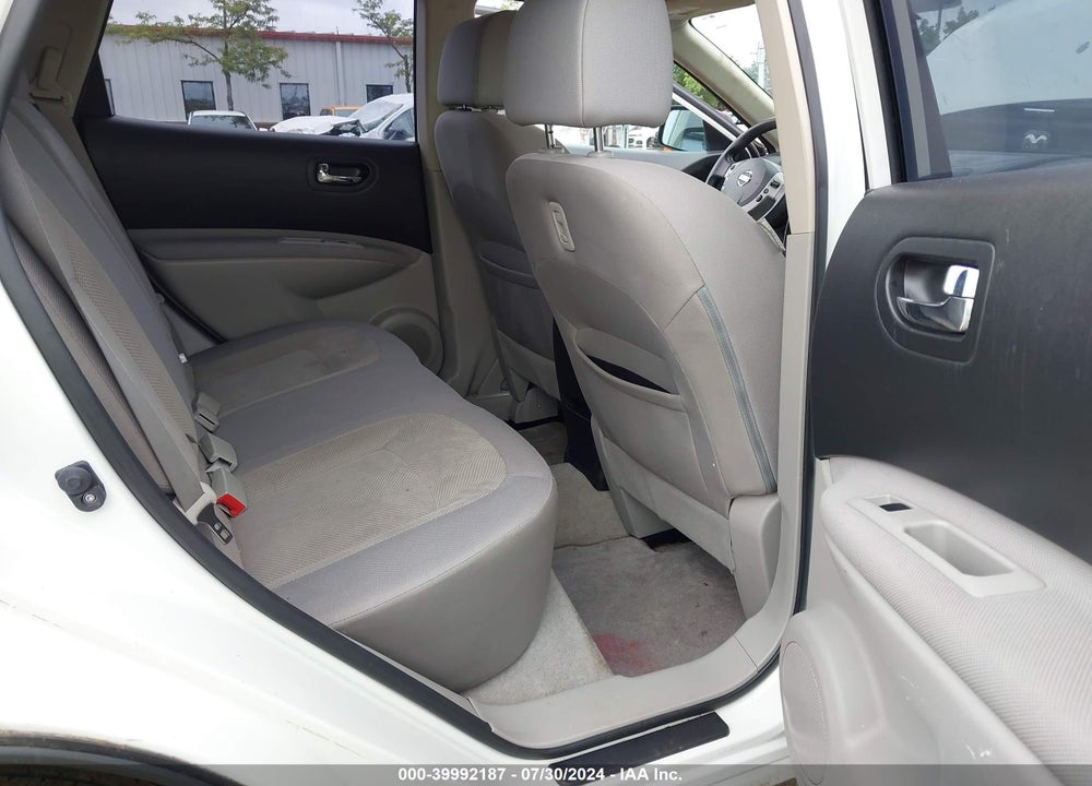 2014 NISSAN ROGUE SELECT S VIN: JN8AS5MV5EW722011