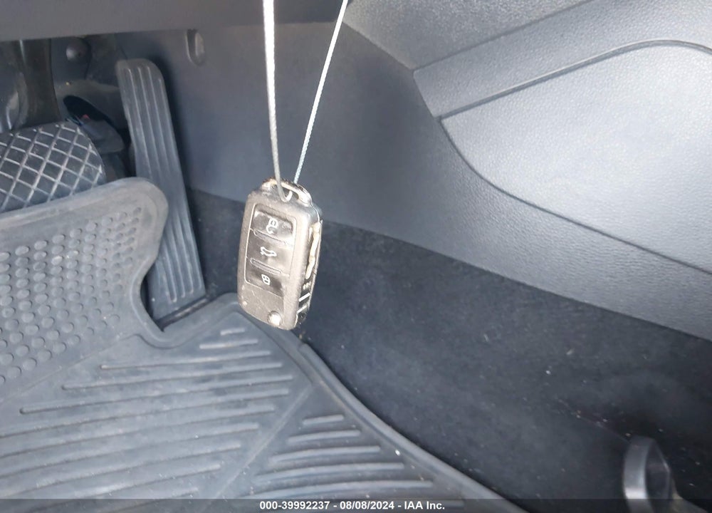 2012 VOLKSWAGEN JETTA 2.5L SE VIN: 3VWDX7AJ9CM302057