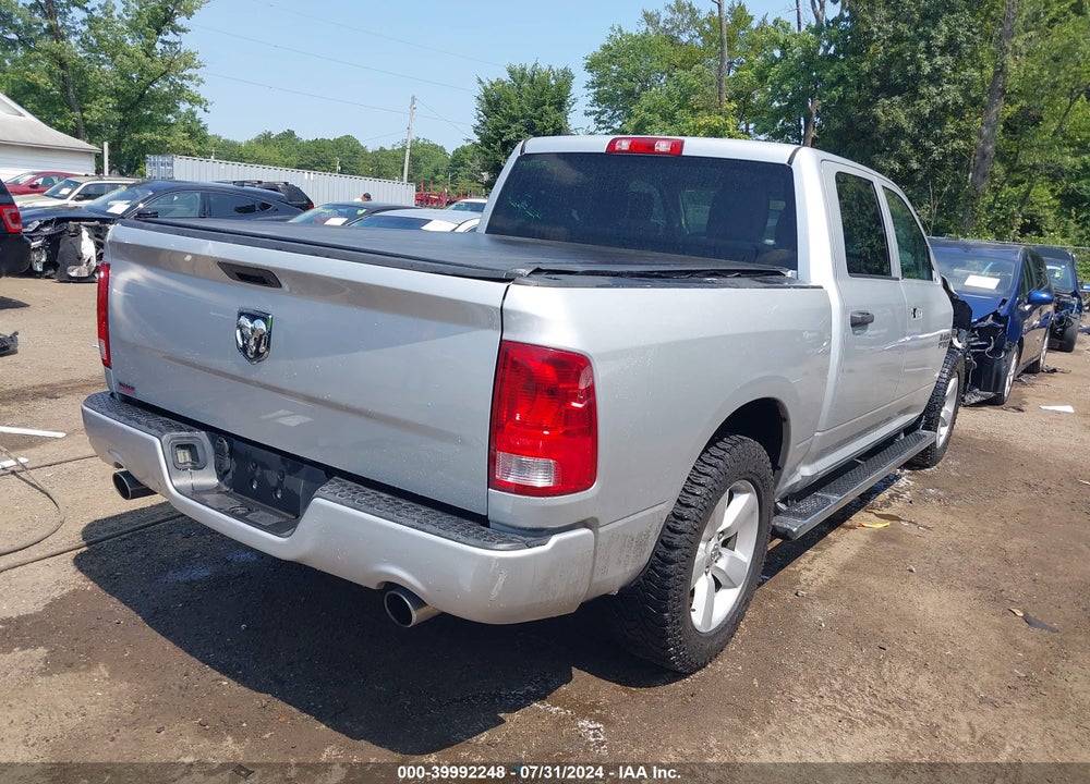 2016 RAM 1500 EXPRESS VIN: 1C6RR6KT0GS182957
