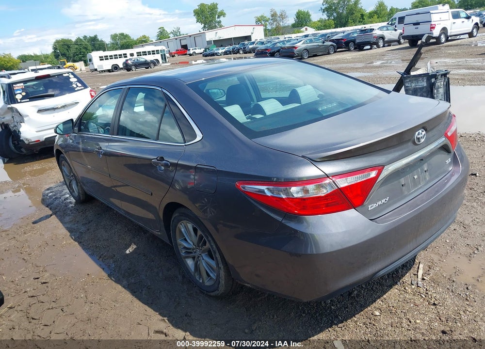 2016 TOYOTA CAMRY SE VIN: 4T1BF1FKXGU124457