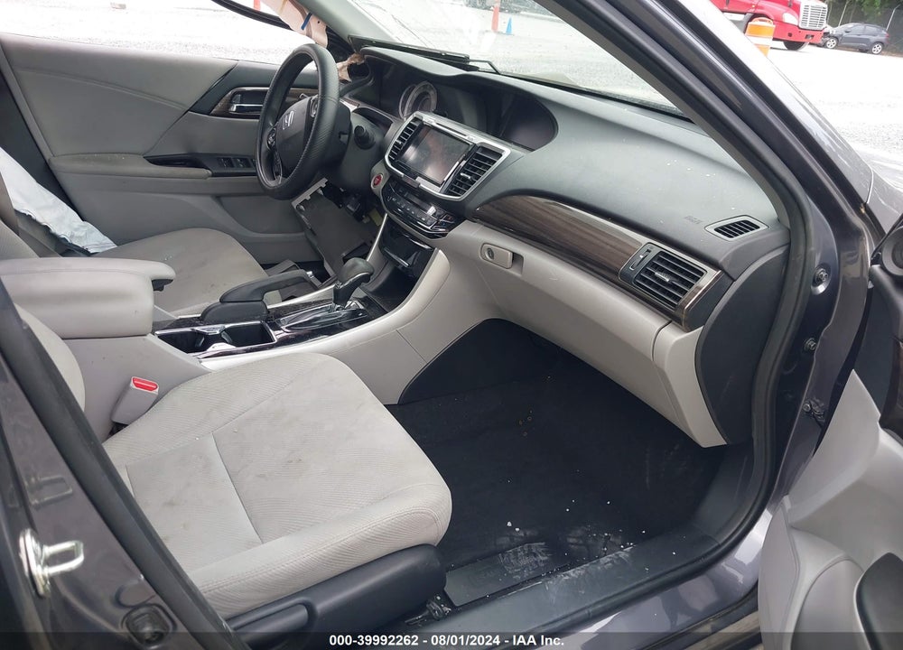 2017 HONDA ACCORD EX VIN: 1HGCR2F74HA179119