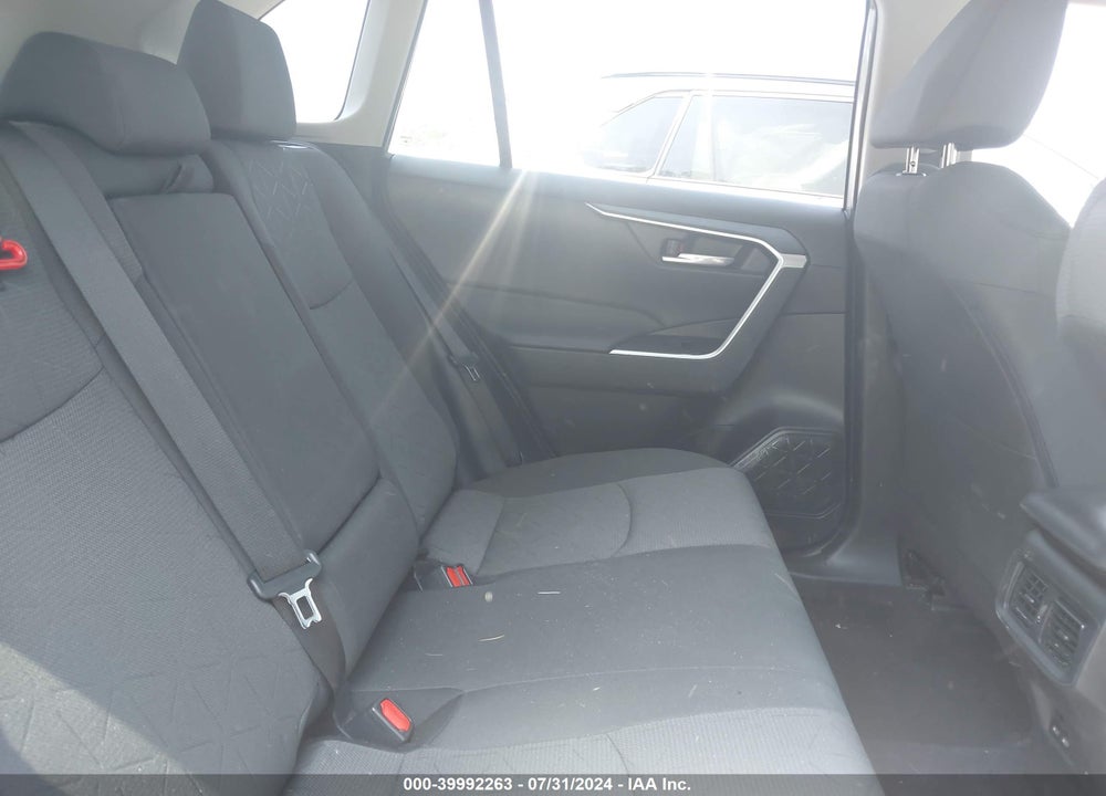 2024 TOYOTA RAV4 XLE VIN: 2T3W1RFV7RW308063