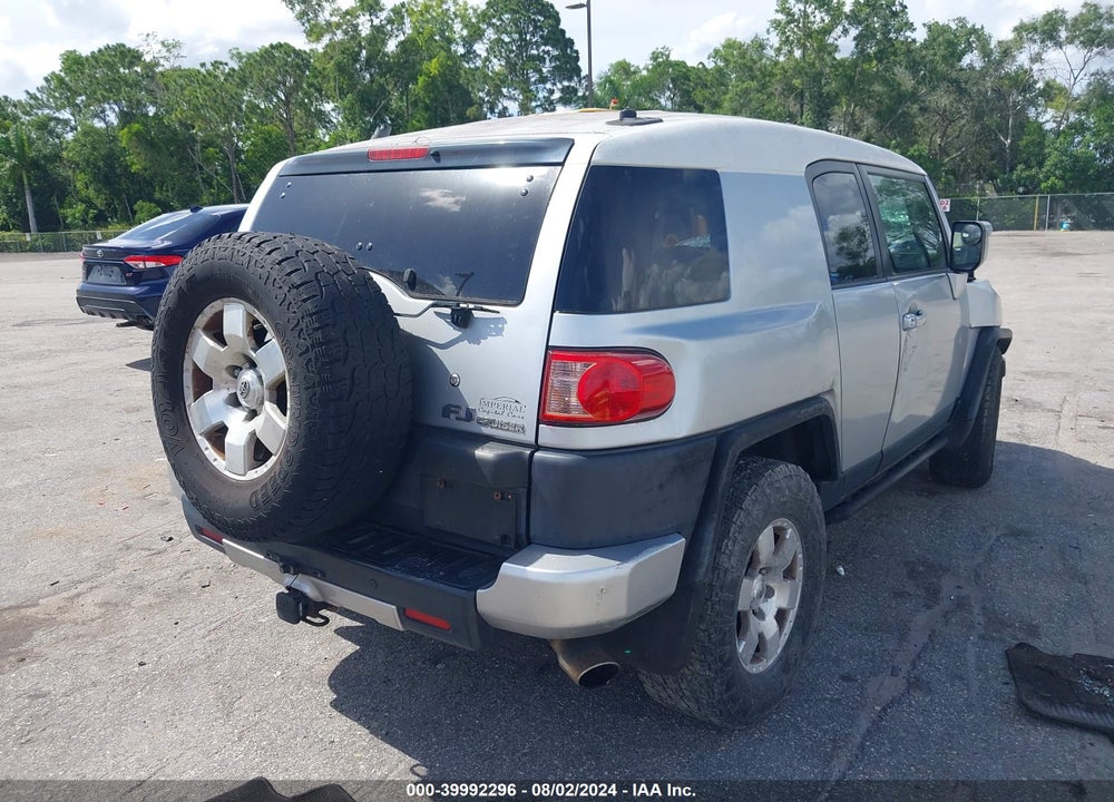 2007 TOYOTA FJ CRUISER VIN: JTEBU11FX70046091