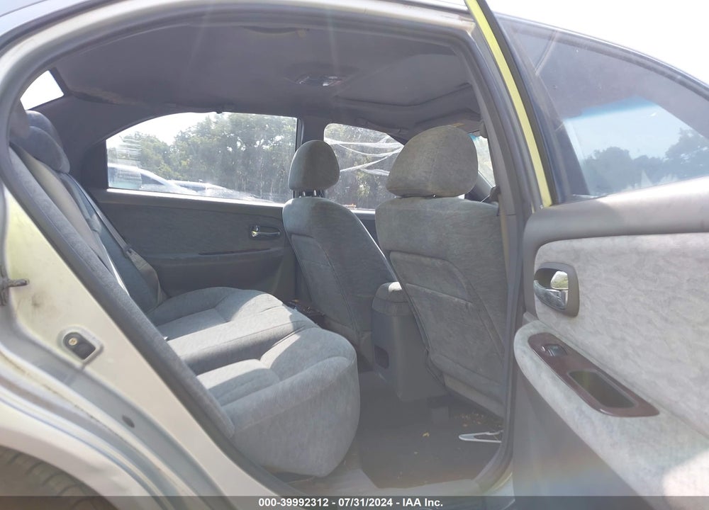 2005 KIA OPTIMA EX/LX VIN: KNAGD126855422700