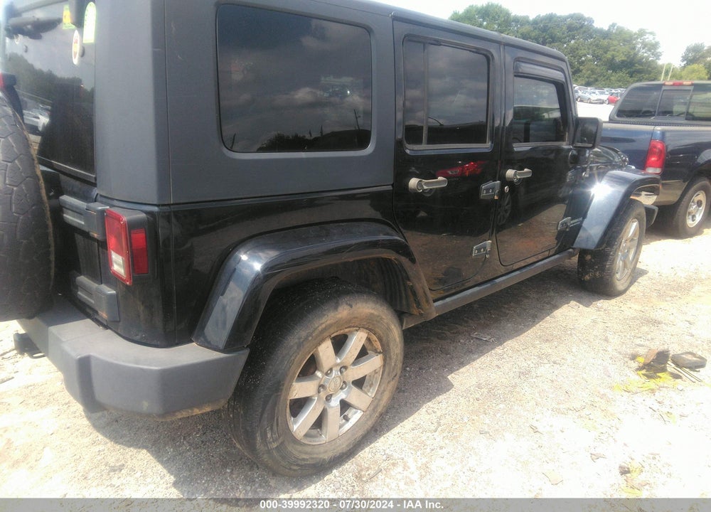 2008 JEEP WRANGLER UNLIMITED SAHARA VIN: 1J4GA591X8L635445
