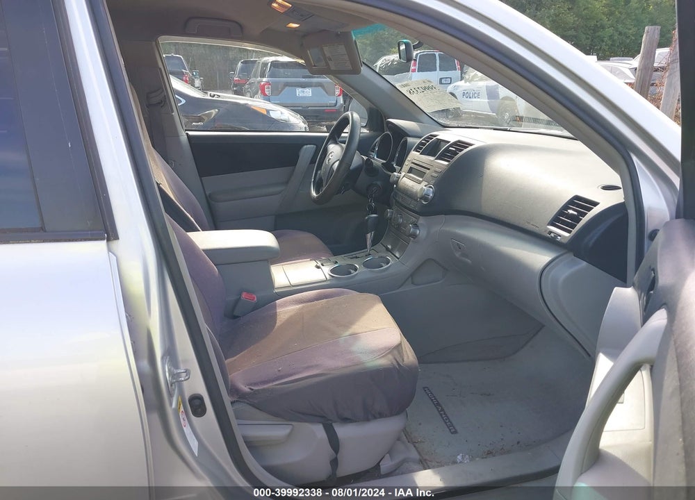 2010 TOYOTA HIGHLANDER BASE V6 VIN: 5TDZK3EH1AS016482