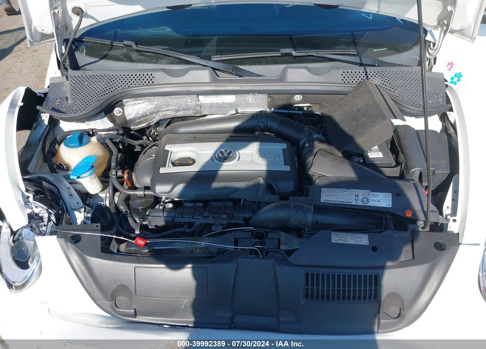 2012 VOLKSWAGEN BEETLE 2.0T TURBO VIN: 3VWVA7AT0CM654824