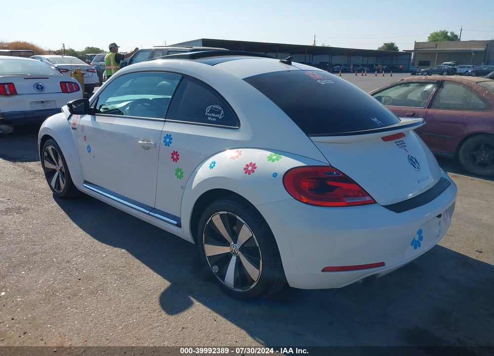 2012 VOLKSWAGEN BEETLE 2.0T TURBO VIN: 3VWVA7AT0CM654824