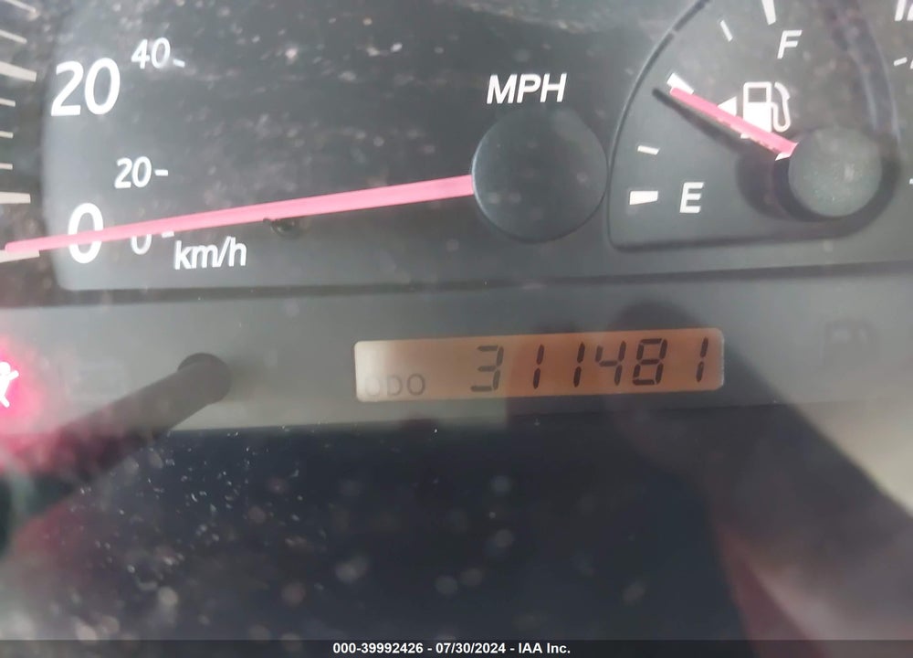 2004 TOYOTA CAMRY LE VIN: 4T1BE32KX4U373745