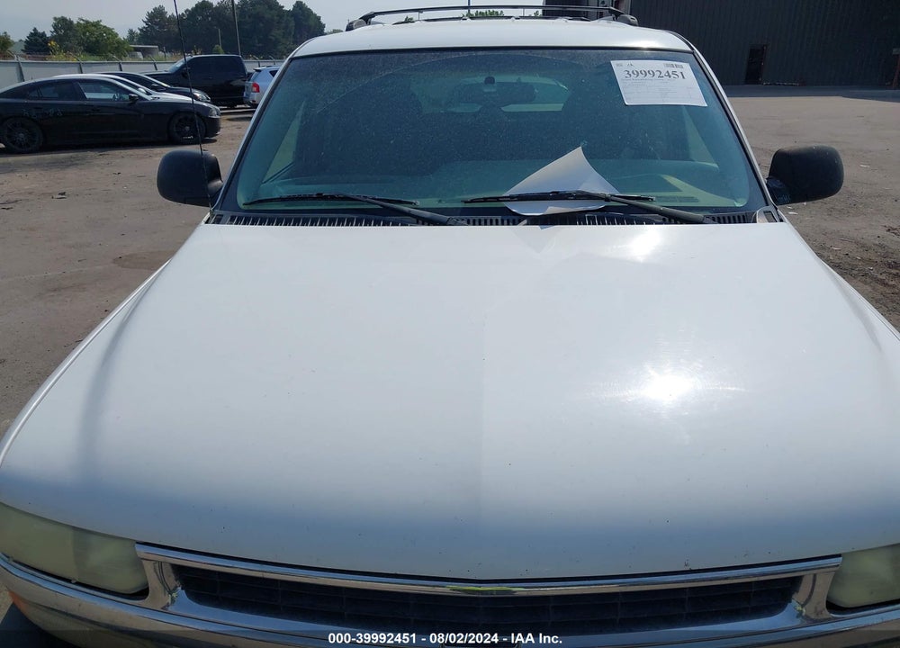 2002 CHEVROLET TAHOE LS VIN: 1GNEC13T82R202020