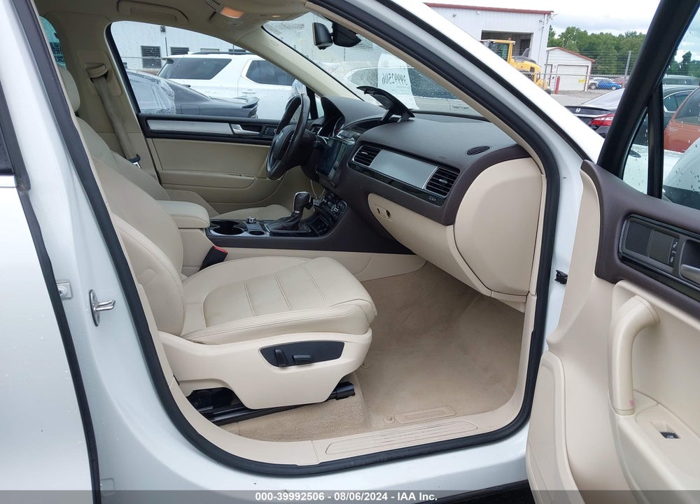 2013 VOLKSWAGEN TOUAREG VR6 SPORT VIN: WVGEF9BP0DD002585
