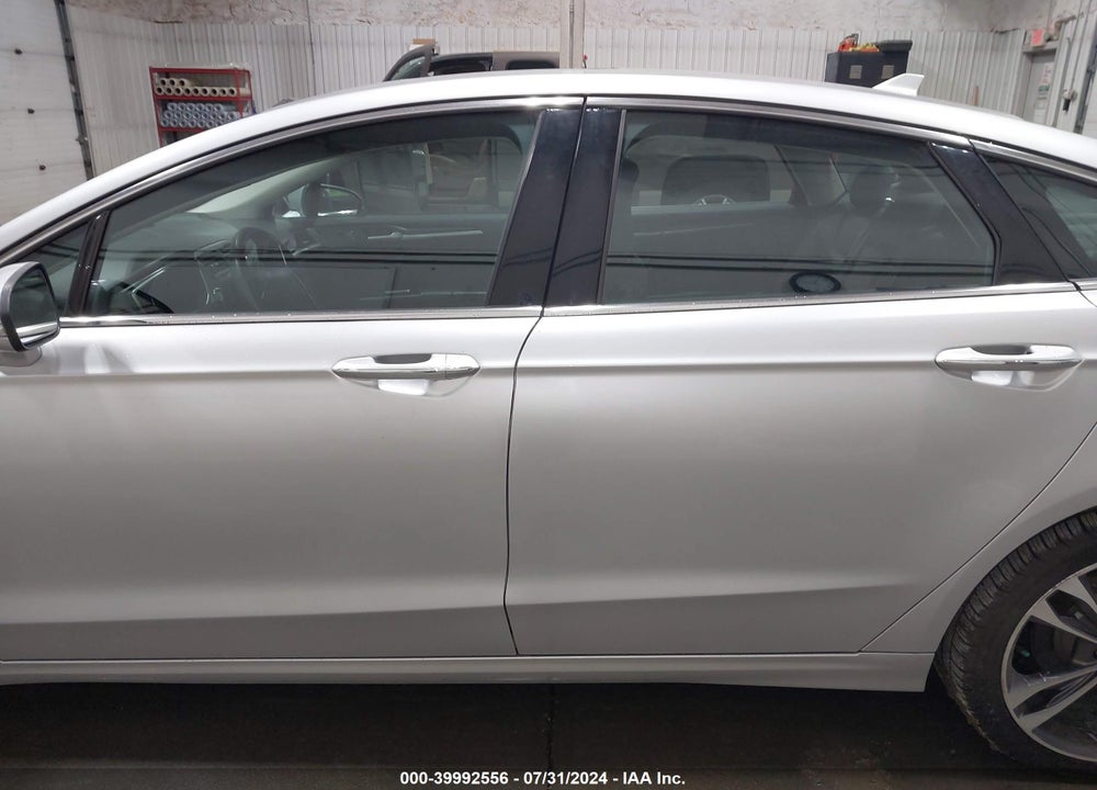 2019 FORD FUSION TITANIUM VIN: 3FA6P0D99KR182773