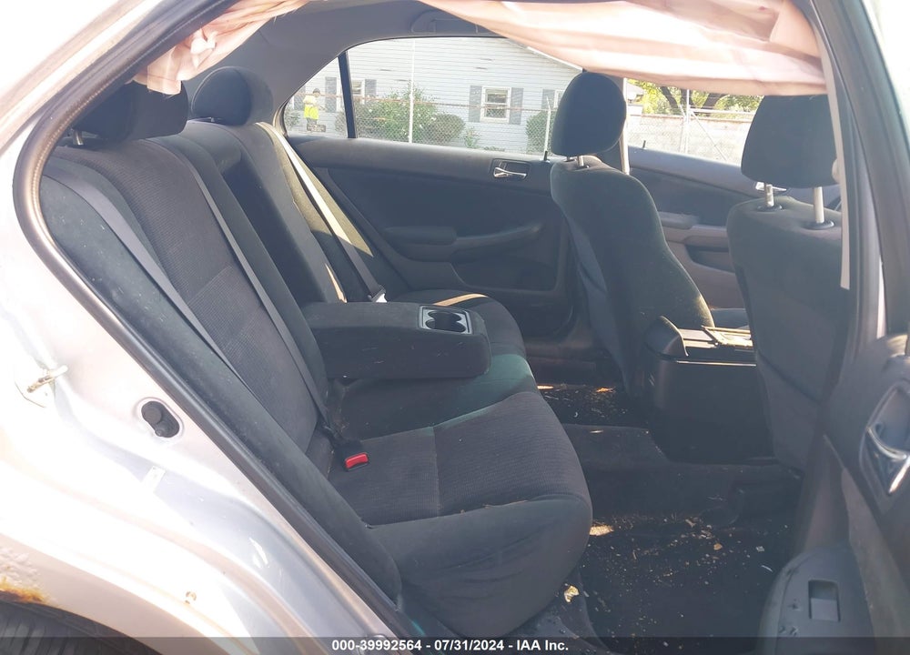 2005 HONDA ACCORD 2.4 LX VIN: 1HGCM56495L004693