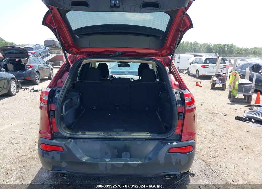 2014 JEEP CHEROKEE LATITUDE VIN: 1C4PJLCS3EW116842