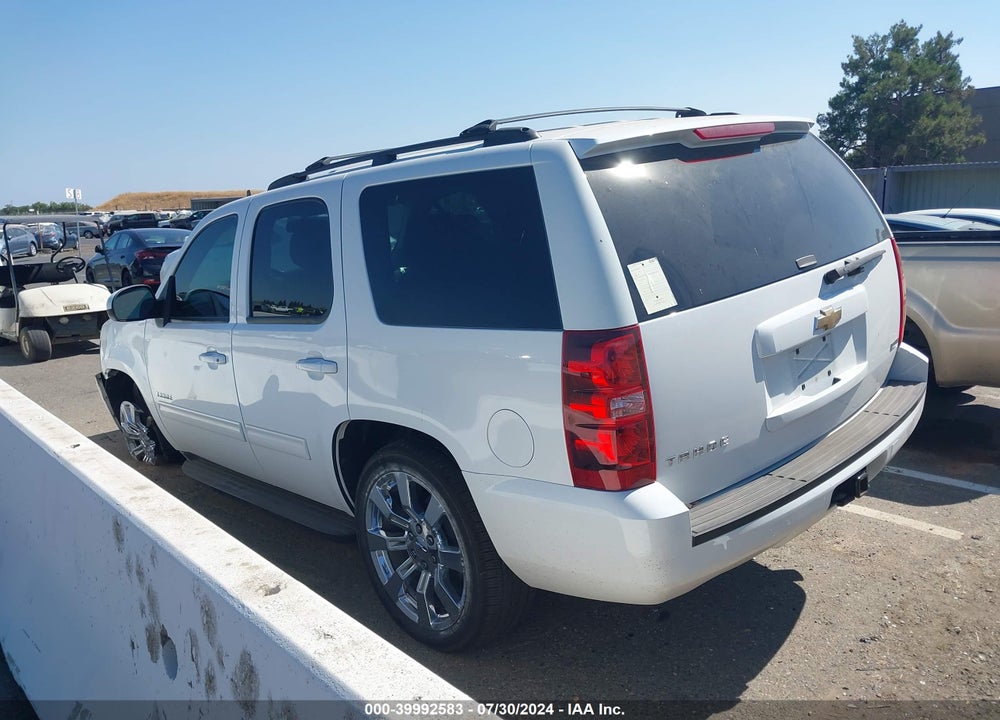 2011 CHEVROLET TAHOE LS VIN: 1GNSCAE02BR247654