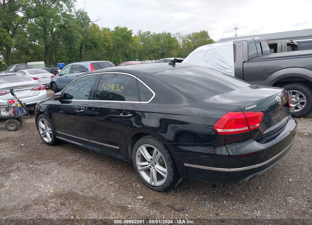 2012 VOLKSWAGEN PASSAT 2.0L TDI SE VIN: 1VWBN7A36CC029451