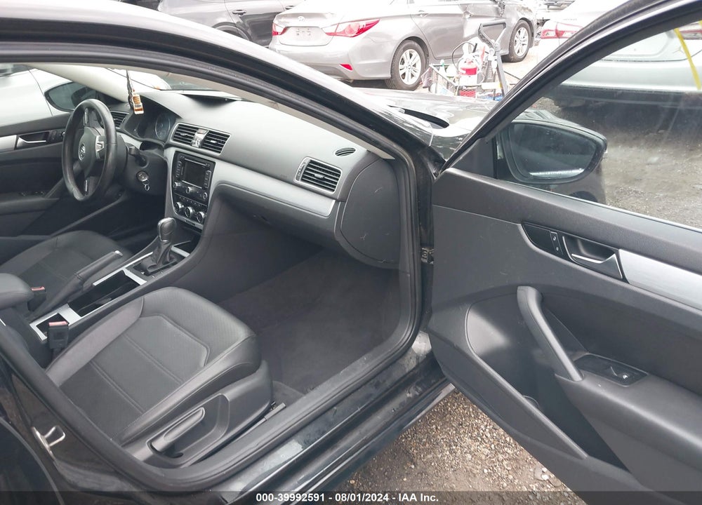 2012 VOLKSWAGEN PASSAT 2.0L TDI SE VIN: 1VWBN7A36CC029451