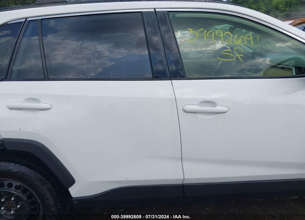 2019 TOYOTA RAV4 LE VIN: JTMG1RFV9KD011576
