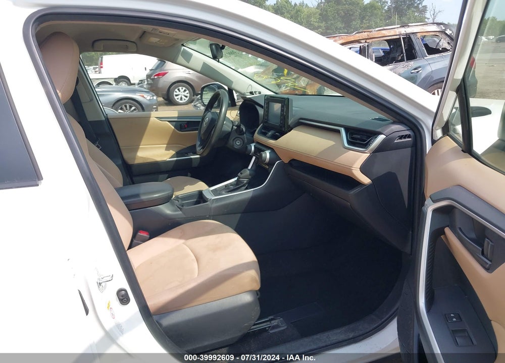 2019 TOYOTA RAV4 LE VIN: JTMG1RFV9KD011576