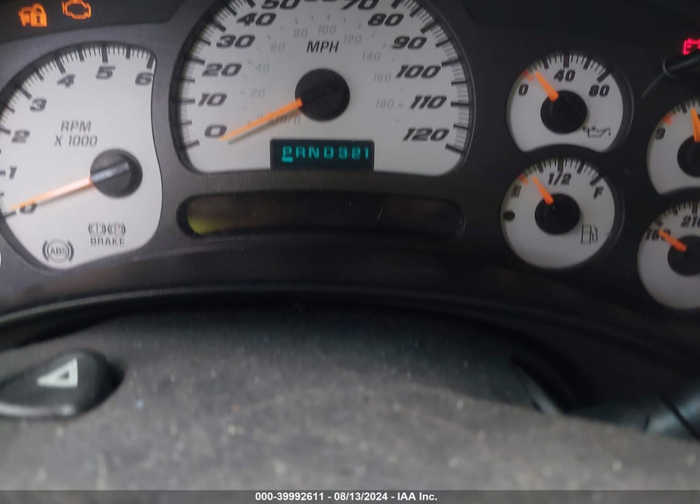 2004 CHEVROLET SILVERADO 1500 SS VIN: 2GCEK19N241336473