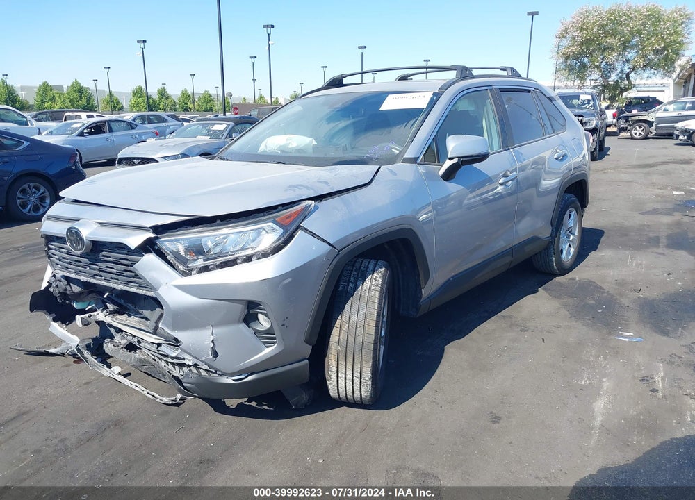 2019 TOYOTA RAV4 XLE VIN: JTMW1RFV3KD508196