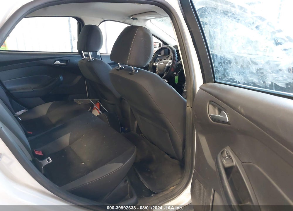 2014 FORD FOCUS SE VIN: 1FADP3F27EL118016