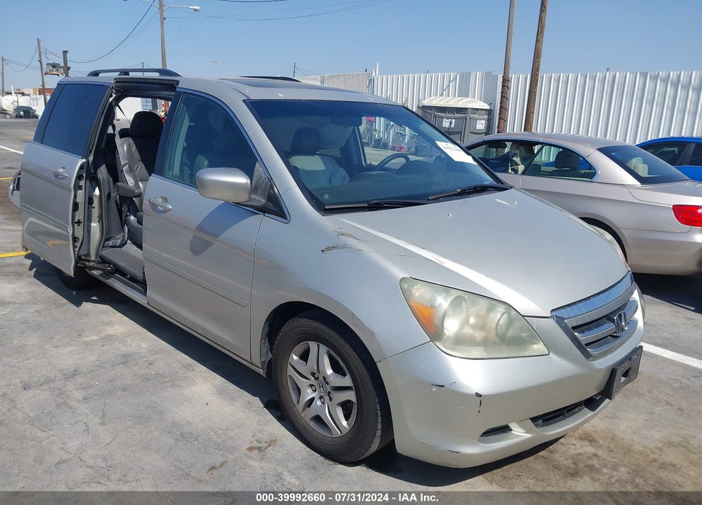 2005 HONDA ODYSSEY EX-L VIN: 5FNRL38605B041309
