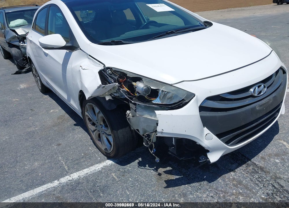 2014 HYUNDAI ELANTRA GT VIN: KMHD35LH1EU159533