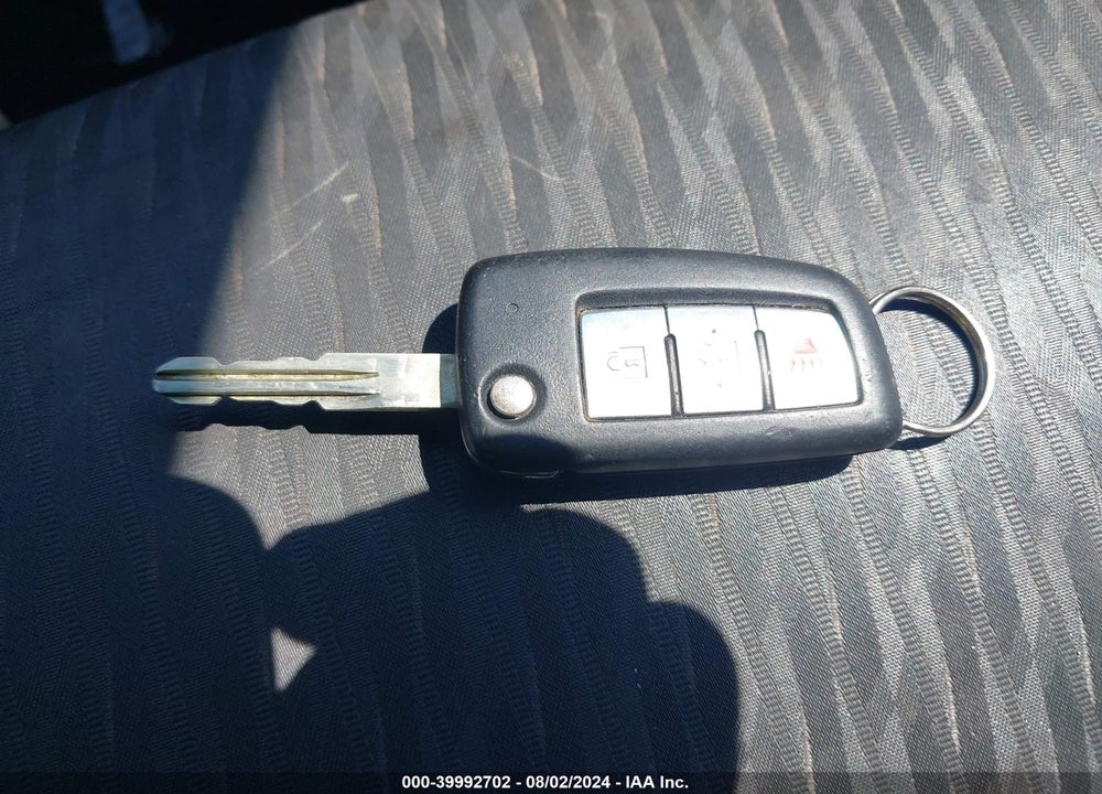 2017 NISSAN ROGUE S VIN: JN8AT2MV7HW260809