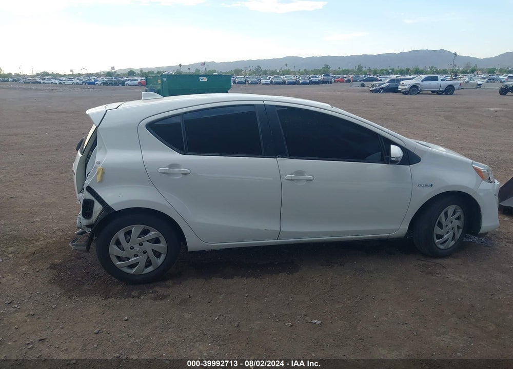 2015 TOYOTA PRIUS C FOUR/ONE/THREE/TWO VIN: JTDKDTB33F1581163